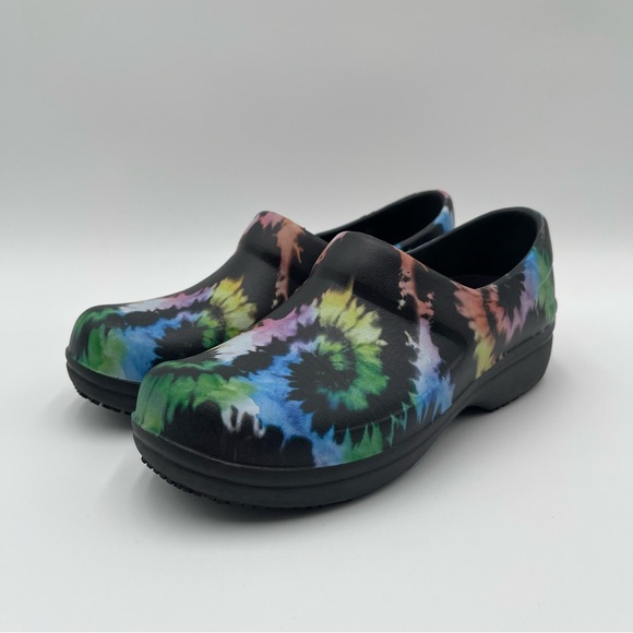 Crocs Neria Pro II Slip On Work Nurse Clogs Shoes Black Tie Dye Womens Size 7 - Picture 1 of 12
